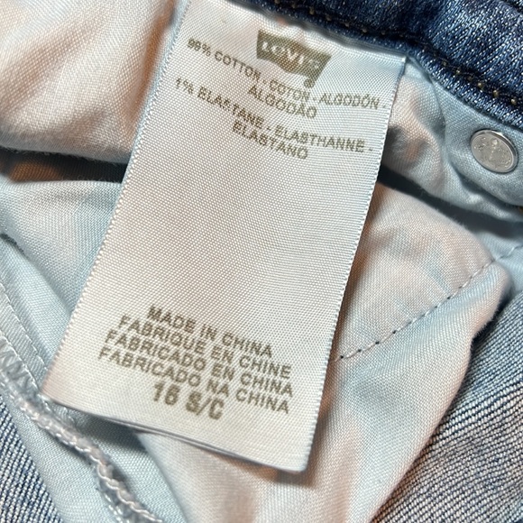 Levi Jeans - Picture 3 of 4